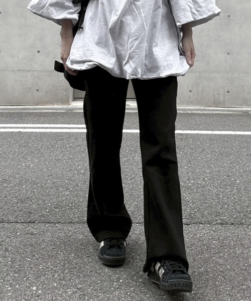 YACA(ヤーカ)の「Basic Semi Flare Sweat PT/ベーシックセミフレアスウェットパンツ(スウェットパンツ・レディース・ブラック/グレー・FREE)」の10枚目の写真