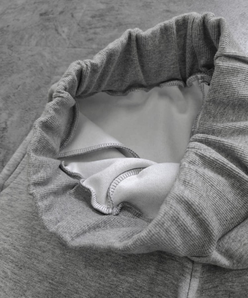 YACA(ヤーカ)の「Basic Semi Flare Sweat PT/ベーシックセミフレアスウェットパンツ(スウェットパンツ・レディース・ブラック/グレー・FREE)」の13枚目の写真