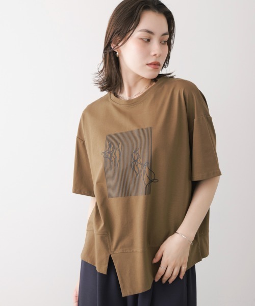 Bou Jeloud(ブージュルード)の「モノラインアートTシャツ(Tシャツ/カットソー・レディース・ブラウン/ベージュ/ブラック/チャコールグレー・FREE)」の4枚目の写真