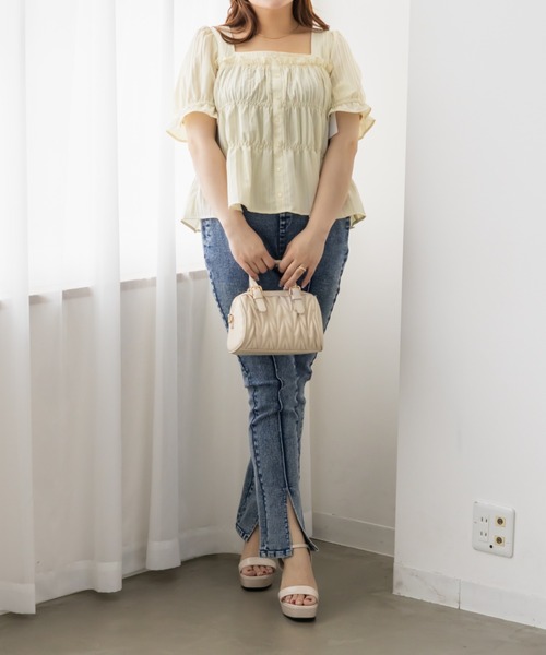 CLETTE（クレット）の「シャーリングペプラムブラウス（シャツ/ブラウス・レディース・オフホワイト/イエロー/ネイビー・LL/4L/3L）」の15枚目の写真