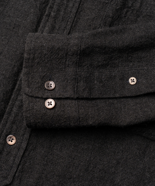 EDINBURGH CLUB（エディンバラクラブ）の「BRITISH ARMY OFFICER SHIRT (CHARCOAL)（シャツ/ブラウス・メンズ・チャコール・SMALL/MEDIUM/LARGE）」の5枚目の写真
