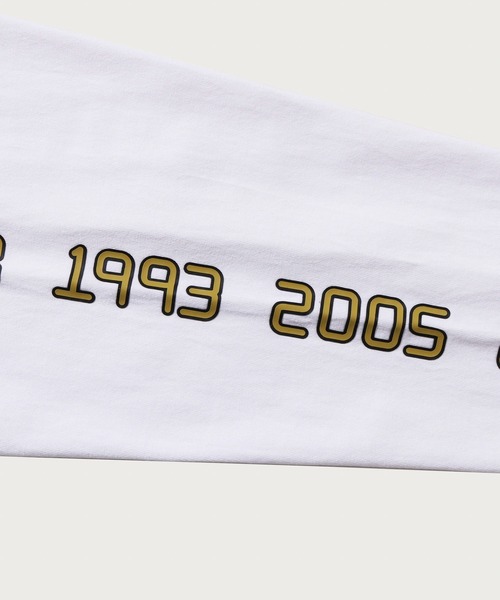 A BATHING APE（アベイシングエイプ）の「BAPE CARD GRAPHIC LONG SLEEVE TEE BAPEC（Tシャツ/カットソー・メンズ・ホワイト×グリーン/ブラック×ゴールド/ブラック×グリーン/ホワイト×ゴールド・X-LARGE/SMALL/LARGE/XX-LARGE/MEDIUM/XXX-LARGE）」の10枚目の写真