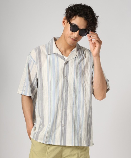 BAYFLOW(ベイフロー)の「マルチストライプシャツ(シャツ/ブラウス・メンズ・ブラック/ブルー・MEDIUM/LARGE)」の2枚目の写真