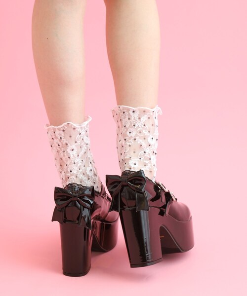 cs T&P(シーエスティーアンドピー)の「厚底バックリボンパンプス(パンプス・レディース・アイボリー系1/ブラック系2/ブラック系1/ワイン系3・LL/S/M/L)」の8枚目の写真