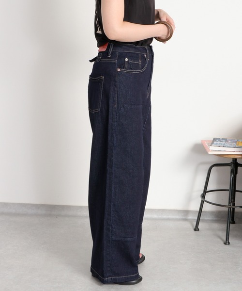 cepo（セポ）の「ダブルニーワイドストレートデニムパンツ（デニムパンツ・レディース・ブルー系1/ワンウォッシュ・S/M/L）」の17枚目の写真