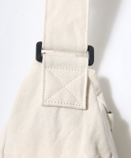 Lee(リー)の「Lee/リー キャンバス ロゴ ワンポイント刺繍 ワークポケット ビッグショルダーバッグ/大容量/レディース メンズ(ショルダーバッグ・レディース・オフホワイト/ブラック・FREE)」の10枚目の写真
