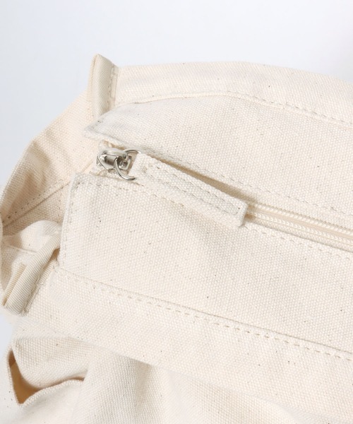 Lee(リー)の「Lee/リー キャンバス ロゴ ワンポイント刺繍 ワークポケット ビッグショルダーバッグ/大容量/レディース メンズ(ショルダーバッグ・レディース・オフホワイト/ブラック・FREE)」の15枚目の写真