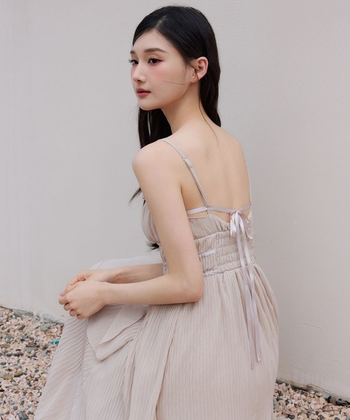 polaura（ポローラ）の「クリスタルプリーツティアードワンピース（ワンピース・レディース・ピンクベージュ/ブラウン/アイボリー/サックスブルー・M/S）」の8枚目の写真