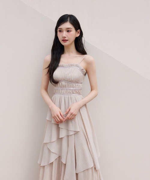 polaura（ポローラ）の「クリスタルプリーツティアードワンピース（ワンピース・レディース・ピンクベージュ/ブラウン/アイボリー/サックスブルー・M/S）」の10枚目の写真
