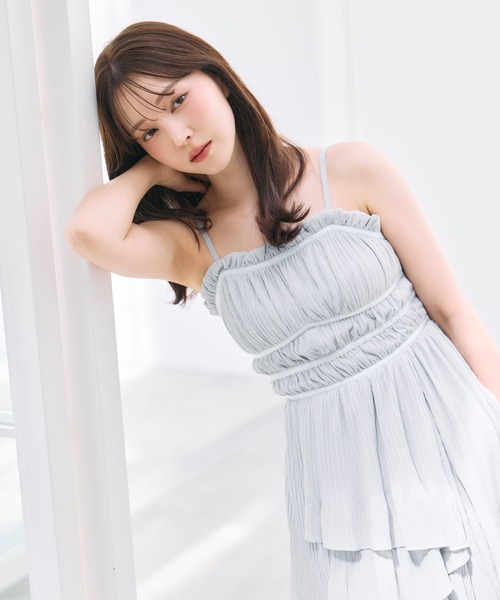 polaura（ポローラ）の「クリスタルプリーツティアードワンピース（ワンピース・レディース・ピンクベージュ/ブラウン/アイボリー/サックスブルー・M/S）」の14枚目の写真