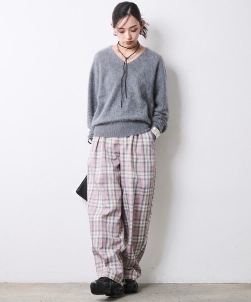 CHIC STYLE(シックスタイル)の「チェックバレルパンツ<大きいサイズ有>シックスタイル(その他パンツ・レディース・ブルー系/ピンク系・M/LL/L/5L/4L/3L)」の7枚目の写真