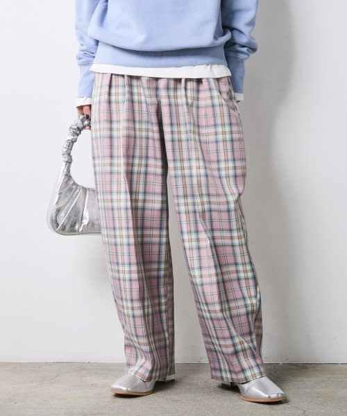 CHIC STYLE(シックスタイル)の「チェックバレルパンツ<大きいサイズ有>シックスタイル(その他パンツ・レディース・ブルー系/ピンク系・M/LL/L/5L/4L/3L)」の22枚目の写真