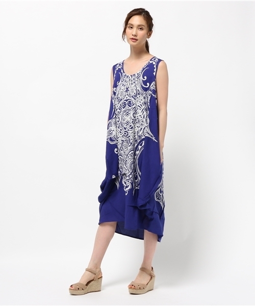 チャイハネ（チャイハネ）の「【チャイハネ】yul トライバルプリント変形ノースリーブワンピース（ワンピース・レディース・ブラック/ホワイト/ブルー/オレンジ/ライム/ターコイズブルー/パープル/オフホワイト・FREE）」の7枚目の写真