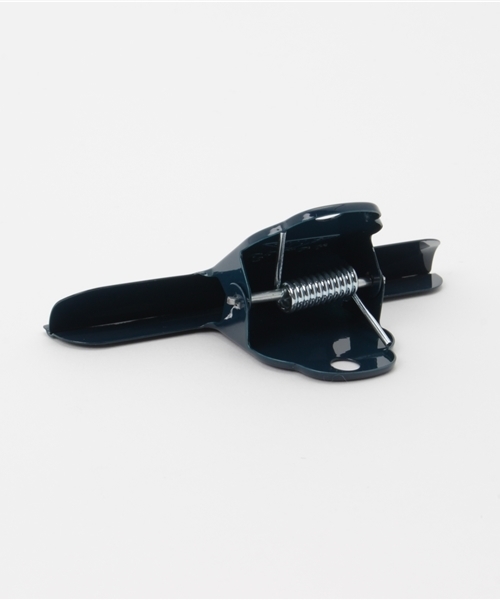 PENCO（ペンコ）の「penco ペンコ クランピークリップ ブッククリップ カラー M（ステーショナリー・レディース・ブラウン/レッド/アイボリー/ネイビー・FREE）」の5枚目の写真