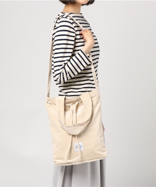 salle de bal（サルデバル）の「コーデュロイ　ショルダートート（ショルダーバッグ・レディース・ブラック/オフホワイト/オリーブドラブ/ベージュ/ネイビー・FREE）」の8枚目の写真