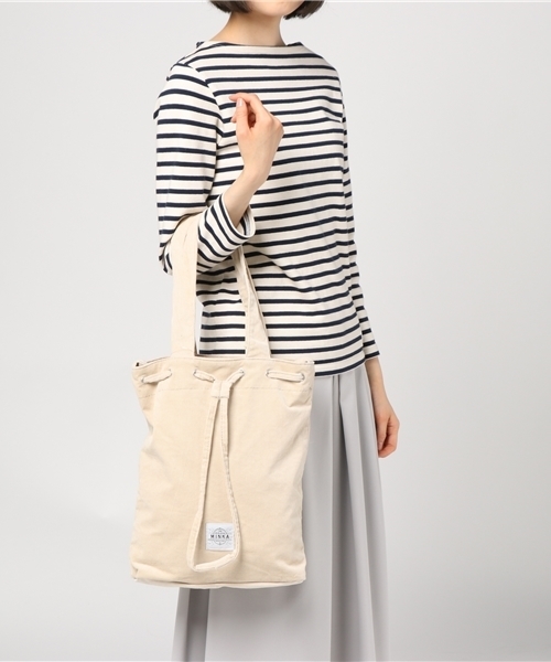 salle de bal（サルデバル）の「コーデュロイ　ショルダートート（ショルダーバッグ・レディース・ブラック/オフホワイト/オリーブドラブ/ベージュ/ネイビー・FREE）」の9枚目の写真