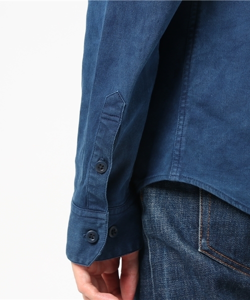 ANCHOR(アンカー)の「Dye color Work shirt(シャツ/ブラウス・メンズ・ライトブルー/ダークブルー・MEDIUM/LARGE)」の6枚目の写真