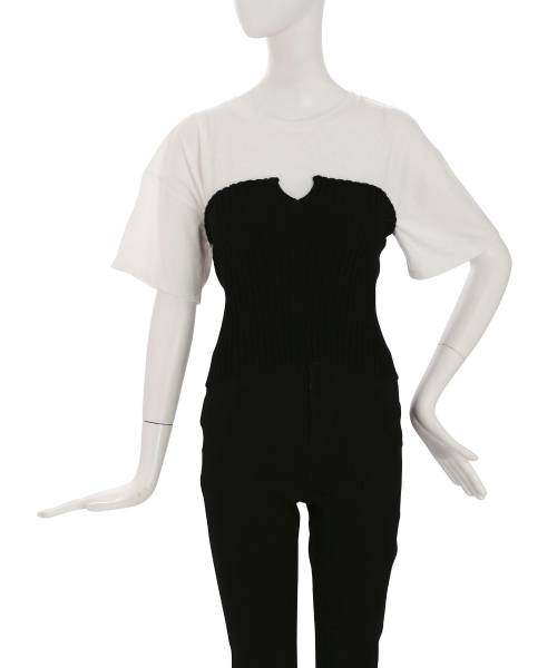 MURUA（ムルーア）の「センタースリットニットベアＴＯＰＳ（その他トップス・レディース・アイボリー/ブラック/マスタード・FREE）」の4枚目の写真