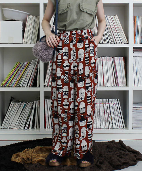 Didizizi ディディジジ の レトロ花瓶柄 ワイドpt その他パンツ Wear