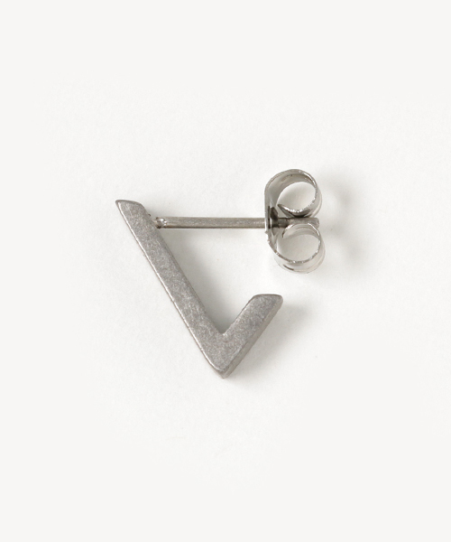 Vaya Con Dios（ヴァヤコンディオス）の「【VayaConDios/ ヴァヤコンディオス】ステンレス製トライアングルフックピアス[片耳用]（ピアス（片耳用）・メンズ・ブラック/シルバー/ゴールド/ピンクゴールド/アンティークシルバー・FREE）」の9枚目の写真