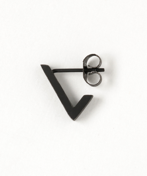 Vaya Con Dios（ヴァヤコンディオス）の「【VayaConDios/ ヴァヤコンディオス】ステンレス製トライアングルフックピアス[片耳用]（ピアス（片耳用）・メンズ・ブラック/シルバー/ゴールド/ピンクゴールド/アンティークシルバー・FREE）」の14枚目の写真