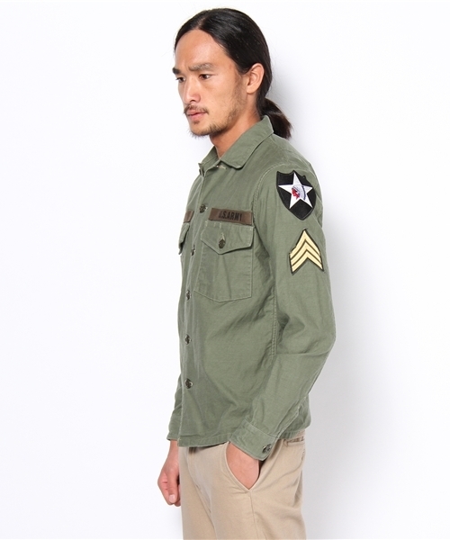 AMERICAN RAG CIE（アメリカンラグシー）の「MARKA マーカ / 107-MRK-MSTD-10SH01C（シャツ/ブラウス・メンズ・オリーブ・1/2）」の2枚目の写真