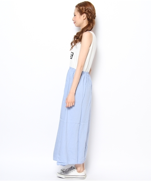 WEGO（ウィゴー）の「WEGO/CITYロゴバイカラーマキシワンピース（ワンピース・レディース・ブラック/ブルー/ネイビー/ライトパープル・FREE）」の6枚目の写真