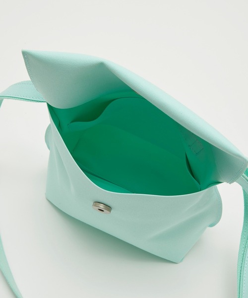 B.I.D.（ビーアイディー）の「amplee / 【kitta series】shoulder bag（ショルダーバッグ・レディース・ホワイト/エメラルド/ブラック/ネイビー/イエロー/ピンク・ONE SIZE）」の10枚目の写真