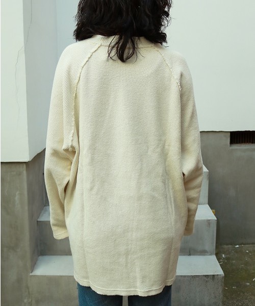 TODAYFUL（トゥデイフル）の「ワッフルラグラントップス（Tシャツ/カットソー・レディース・チャコールグレー/アイボリー・FREE）」の5枚目の写真