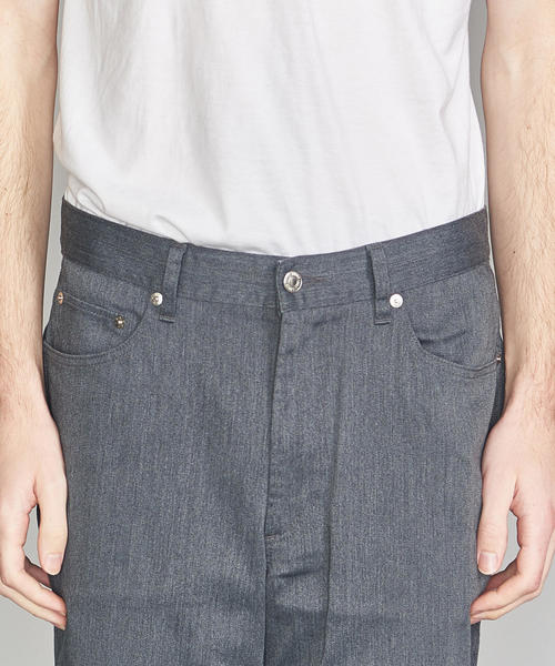 BEAUTY&YOUTH UNITED ARROWS（ビューティーアンドユースユナイテッドアローズ）の「by ワイド テーパード チノパンツ ◆（チノパンツ・メンズ・ダークグレー/ブラック/ベージュ/ネイビー・SMALL/LARGE/X-LARGE/MEDIUM）」の6枚目の写真