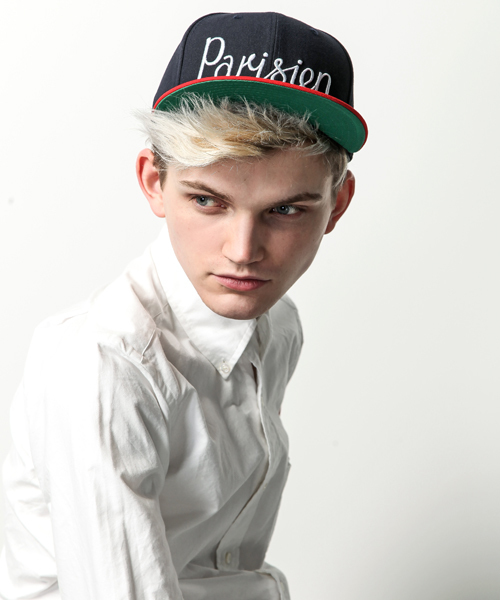 Maison Kitsune（メゾンキツネ）の「【KITSUNE x NEW ERA】59 FIFTY (NAVY/RED)（キャップ・メンズ・ネイビー・7 1/4/7 1/2/7 3/8）」の8枚目の写真