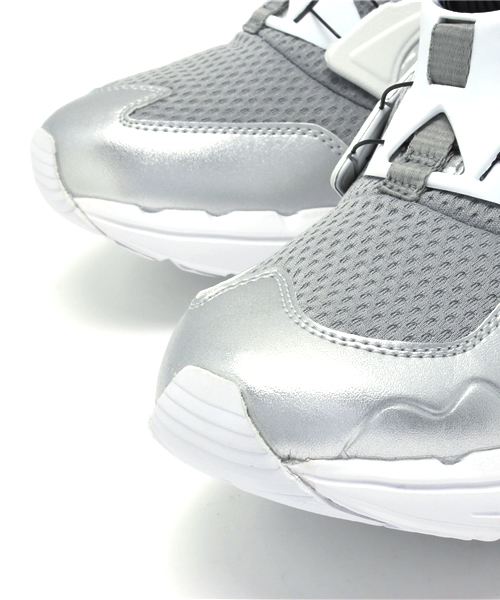 PUMA（プーマ）の「フューチャーディスク LT オピュレンス - progressive youth（スニーカー・メンズ・ブラック/グレー・25cm/27cm/27.5cm/28cm/31cm/29cm/28.5cm/26.5cm/30cm/25.5cm/26cm）」の7枚目の写真