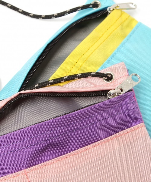 MEI（メイ）の「[KIDS]【MEI(メイ)】サコッシュ（ショルダーバッグ・キッズ・ブラック/ピンク/ブルー・FREE）」の22枚目の写真