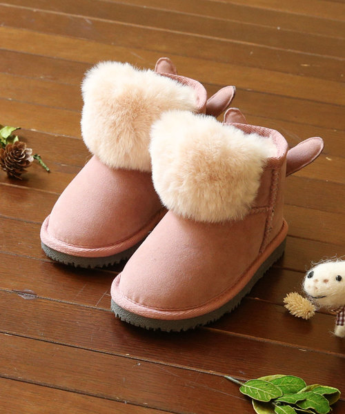 menue(メヌエ)の「ファー アニマル デザイン 耳付き キッズムートン ブーツ(ブーツ・キッズ・チャコールグレー/ベージュ/ネイビー/スモークピンク・15.0cm/16.0cm/17.0cm/18.0cm/19.0cm/20.0cm)」の4枚目の写真