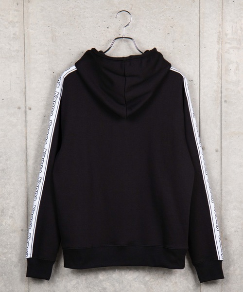 Kappa（カッパ）の「∴WEGO/Kappa別注テープロゴプルパーカー（パーカー・メンズ・ブラック/イエロー系その他/オレンジ系その他・MEDIUM/LARGE）」の5枚目の写真