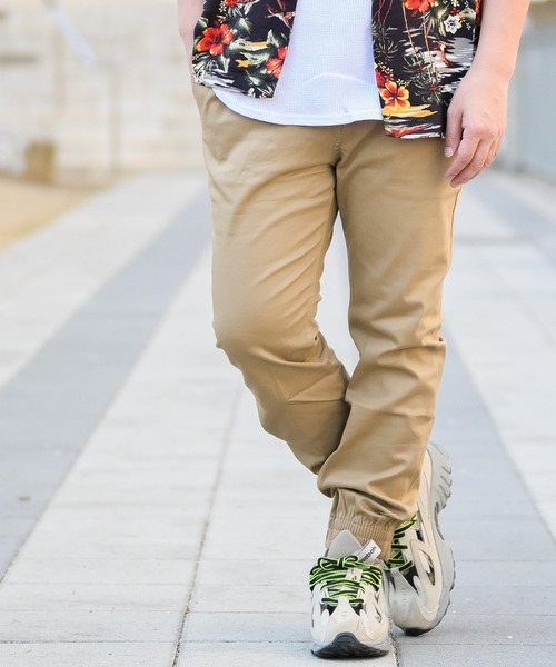 JOHN'S CLOSET(ジョンズクローゼット)の「【i】ストレッチツイルジョガーパンツ(チノパンツ・メンズ・ベージュ/カーキ/ネイビー/ホワイト/ブラック・MEDIUM/LARGE/X-LARGE/SMALL)」の4枚目の写真