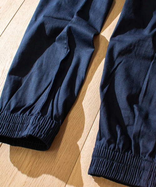 JOHN'S CLOSET(ジョンズクローゼット)の「【i】ストレッチツイルジョガーパンツ(チノパンツ・メンズ・ベージュ/カーキ/ネイビー/ホワイト/ブラック・MEDIUM/LARGE/X-LARGE/SMALL)」の9枚目の写真