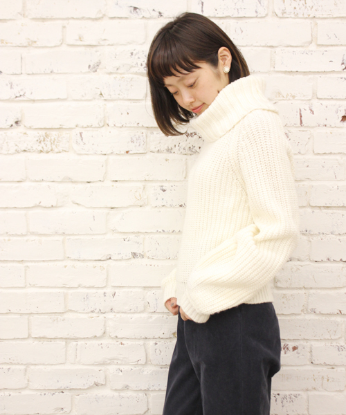 Kastane（カスタネ）の「【Kastane】エアスオフタートル（ニット/セーター・レディース・アイボリー/ネイビー/イエロー/ピンク・FREE）」の7枚目の写真