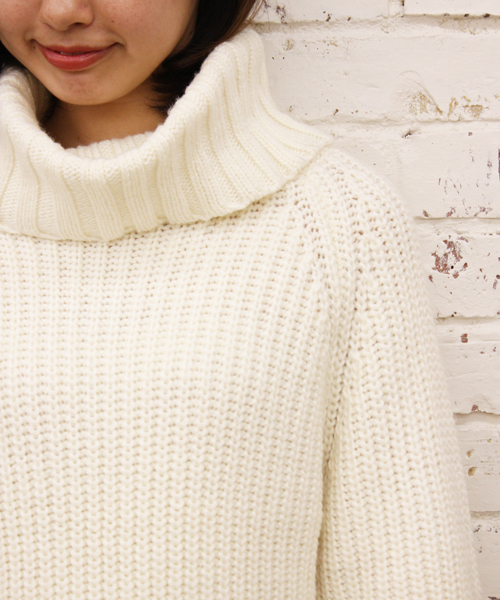 Kastane（カスタネ）の「【Kastane】エアスオフタートル（ニット/セーター・レディース・アイボリー/ネイビー/イエロー/ピンク・FREE）」の10枚目の写真