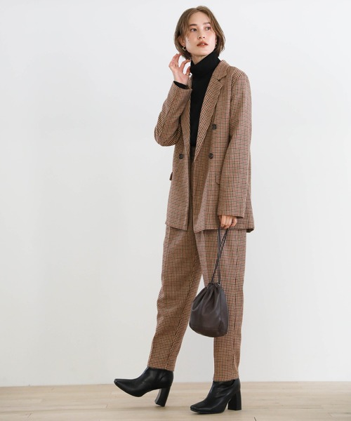 select MOCA(セレクトモカ)の「スクエアフェイクレザーブーツ(ブーツ・レディース・ブラック/オレンジ/バーガンディー・SMALL/MEDIUM/LARGE)」の6枚目の写真