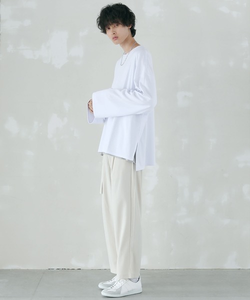 LILL(リル)の「オーバーサイズ 長袖 Tシャツ & タンクトップ リアルレイヤード アンサンブル セット(Tシャツ/カットソー・メンズ・ホワイト/ベージュ/ブラック/ブルー系その他・M/L)」の10枚目の写真