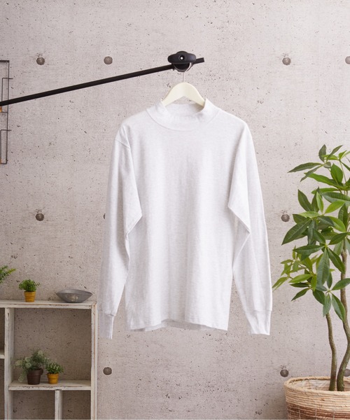 tone（トーン）の「【LIFEWEAR/ライフウェア】LONG SLEEVE MOCKNECK TEE (UN)（Tシャツ/カットソー・レディース・ホワイト/ネイビー/グレー/ブラック/レッド/オートミール・LARGE/X-LARGE/MEDIUM/SMALL）」の5枚目の写真