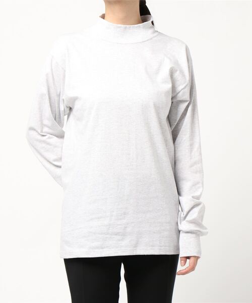 tone（トーン）の「【LIFEWEAR/ライフウェア】LONG SLEEVE MOCKNECK TEE (UN)（Tシャツ/カットソー・レディース・ホワイト/ネイビー/グレー/ブラック/レッド/オートミール・LARGE/X-LARGE/MEDIUM/SMALL）」の9枚目の写真