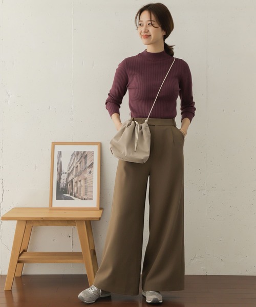 URBAN RESEARCH DOORS（アーバンリサーチドアーズ）の「フレアイージーパンツ∴（その他パンツ・レディース・ブラック/モカ・36/38）」の7枚目の写真