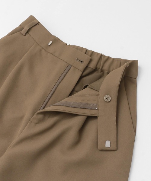 URBAN RESEARCH DOORS（アーバンリサーチドアーズ）の「フレアイージーパンツ∴（その他パンツ・レディース・ブラック/モカ・36/38）」の17枚目の写真