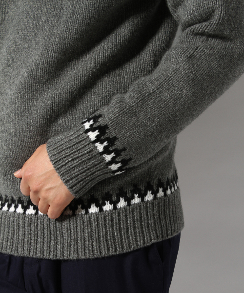 EDIFICE（エディフィス）の「◇CASHMEREキュウシンフェアテイルC/N （ニット/セーター・メンズ・ホワイト/グレー・46/48/44）」の9枚目の写真