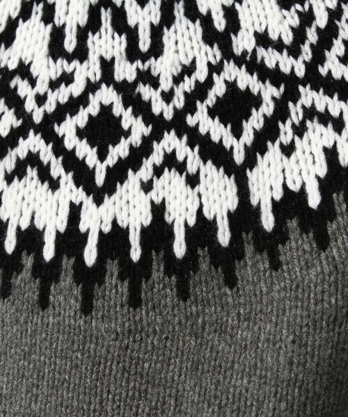 EDIFICE（エディフィス）の「◇CASHMEREキュウシンフェアテイルC/N （ニット/セーター・メンズ・ホワイト/グレー・46/48/44）」の10枚目の写真