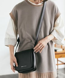 EMMA CLOTHES | シンセティックレザー スクエア フラップ ミニ ショルダーバッグ EMMA CLOTHES(ショルダーバッグ)