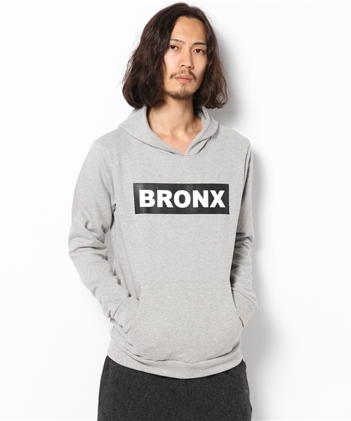 VENCEEXCHANGE（ヴァンスエクスチェンジ）の「ｳﾗｹBOXﾛｺﾞﾊﾟｰｶｰ                  （パーカー・メンズ・ブラック/グレー/ブルー・MEDIUM/SMALL/LARGE）」の3枚目の写真