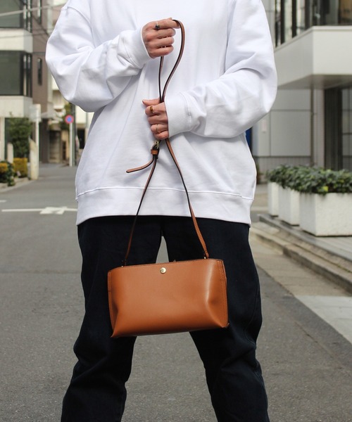 Legato Largo（レガートラルゴ）の「【Legato Largo】かるいカバン フェイクレザー 2WAYショルダーバッグ LH-P0001（ショルダーバッグ・レディース・グリーン/ベージュ/ダークブラウン/キャメル/ブラック/ワインレッド/グレイッシュベージュ/アイボリー・FREE）」の7枚目の写真